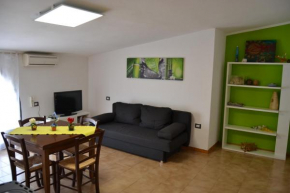 100 metri dal Mare giardino posto auto bbq